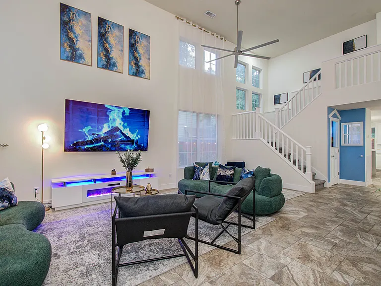 35 Alden Glen Dr — Photo 8