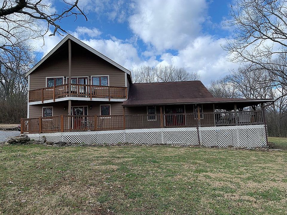 1st image of 413 E Palestine Ave
