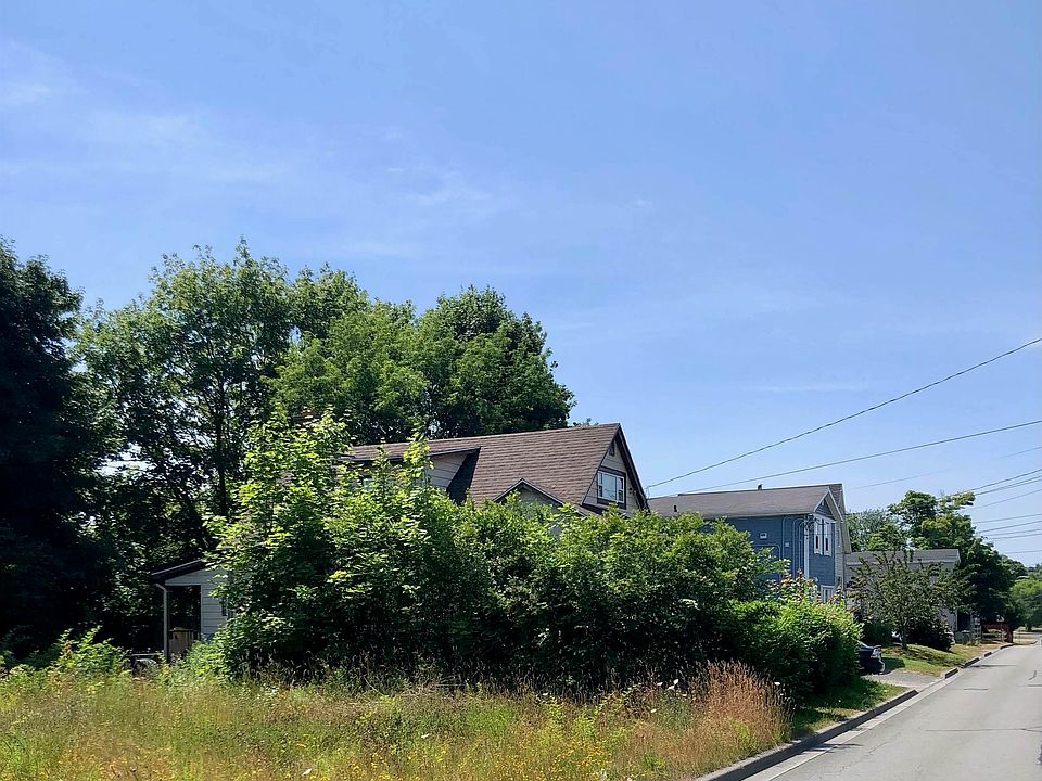 2nd image of 0 Pierce St