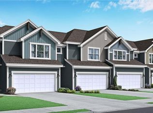 3710 SW Walsh Dr, Lees Summit, MO 64082