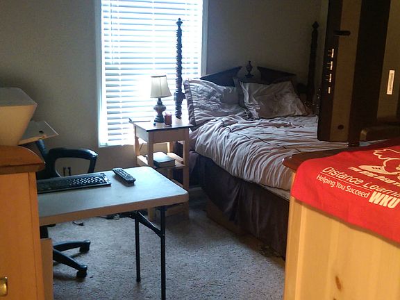 3rd image of 60 Veterans Ave