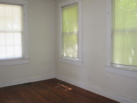 5th image of 3512 Briel St