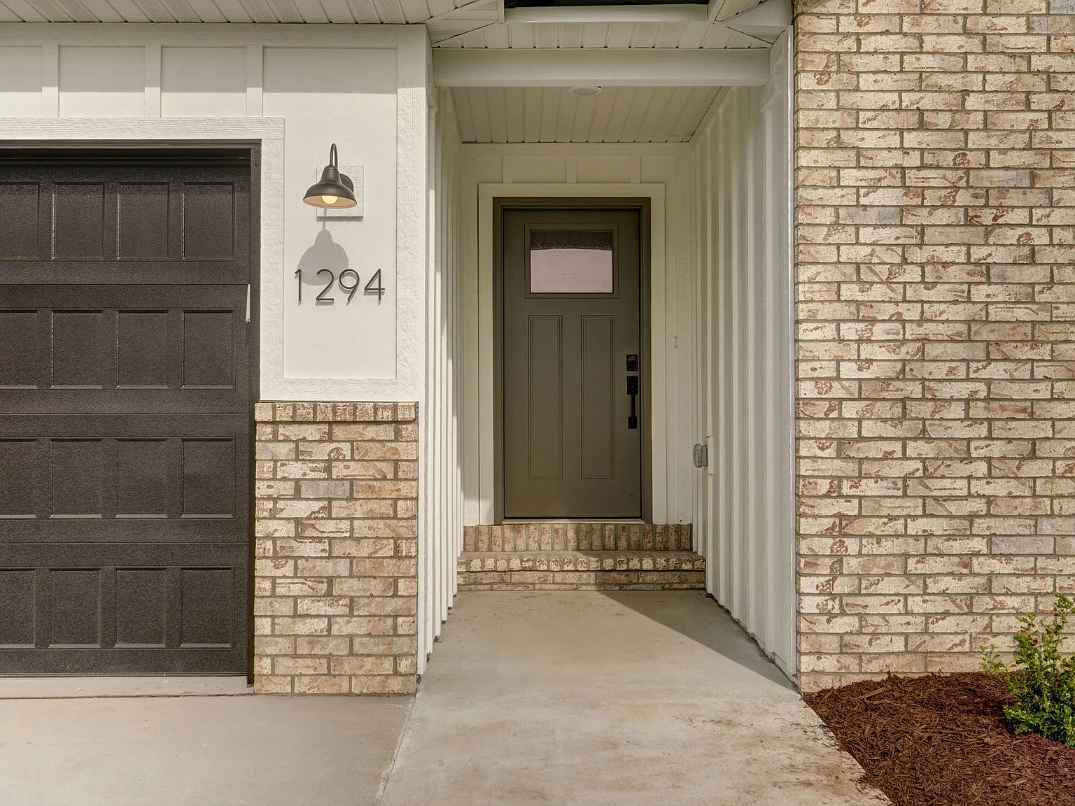 4 bed, 1600 sqft, $2,300 — Photo 4