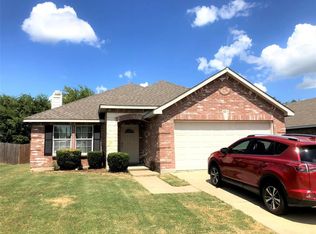 8015 York Beach Pl, Arlington, TX 76002
