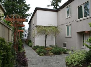 8503 Bowdoin Way APT 101, Edmonds, WA 98026