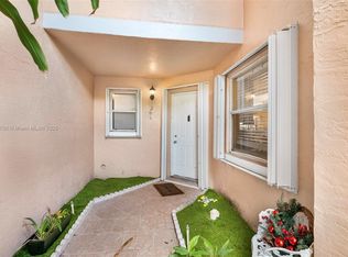 3275 NW 44th St APT 3, Oakland Park, FL 33309