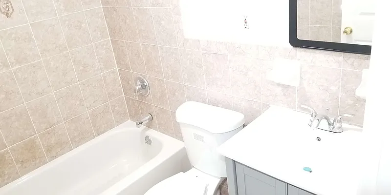 Rented by City Express Realty & Management Corp | media 49