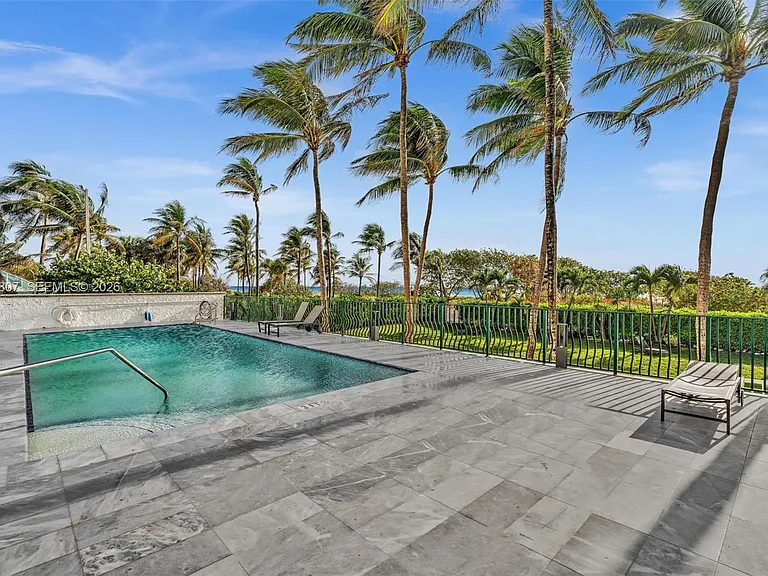9195 Collins Ave #303 — Photo 31