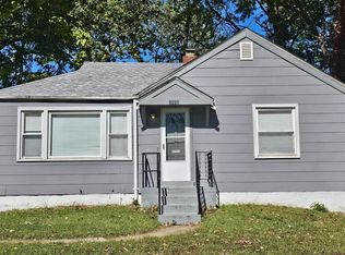 1825 Raft Dr, Saint Louis, MO 63133