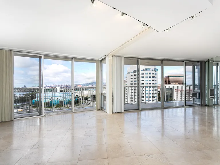 700 E Ocean Blvd #2308 — Photo 4