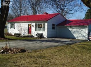 8327 Woolfit Ave, Mount Morris, MI 48458