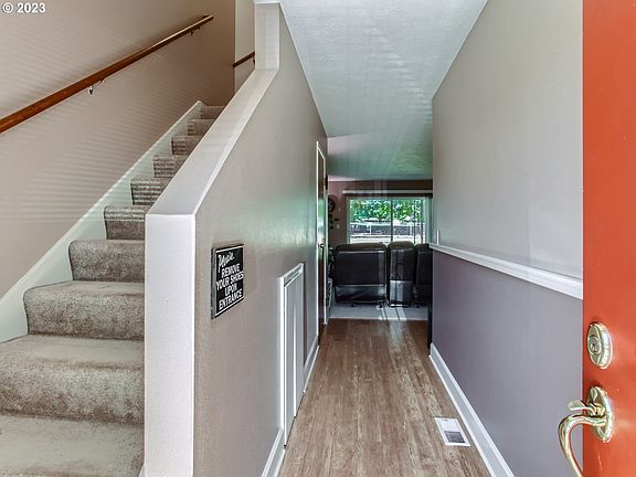 Entrance/Foyer>