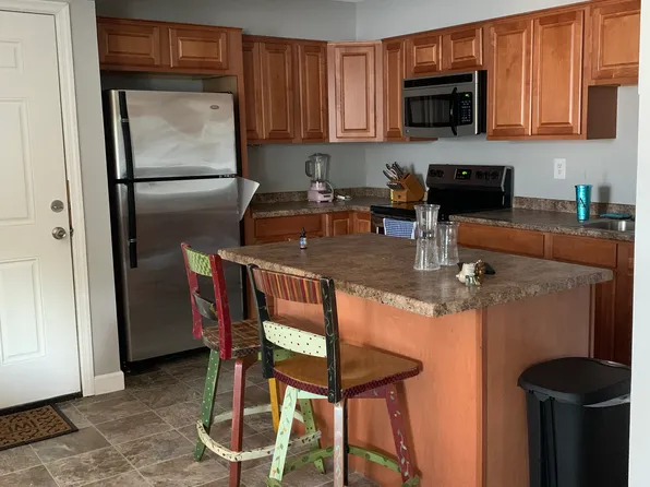 918 Wescott Trl APT 104, Eagan, MN 55123