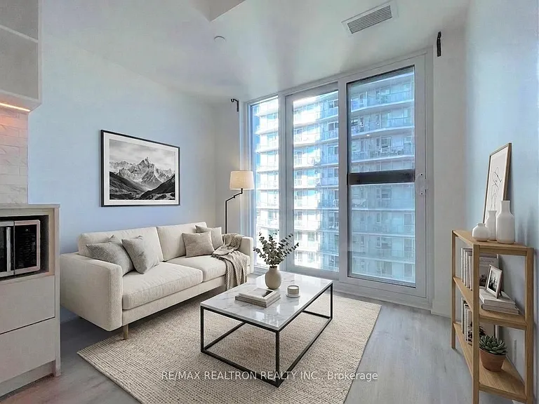 252 Church St #4109 — Photo 9