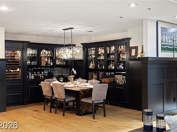 3rd image of 4575 Dean Martin Dr Unit 2806
