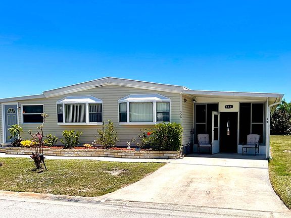 3rd image of 556 Montego Ln