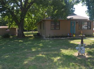 3503 Skylane Dr, Sand Springs, OK 74063