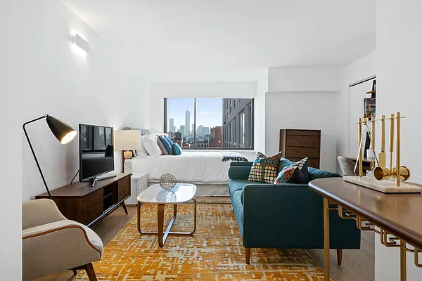 Rented by Greystar | media 1