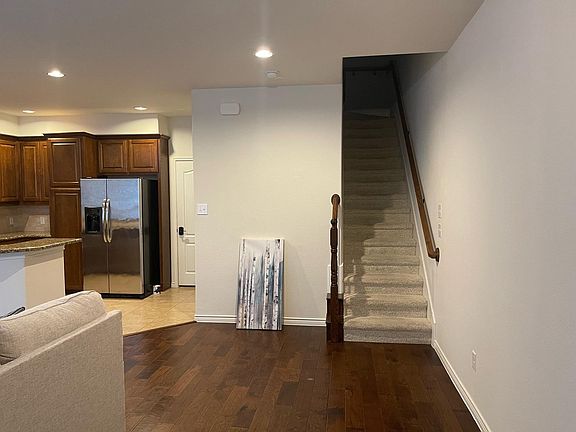 4th image of 7939 Parkwood Blvd