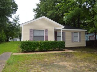 411 4th St SE, Springhill, LA 71075