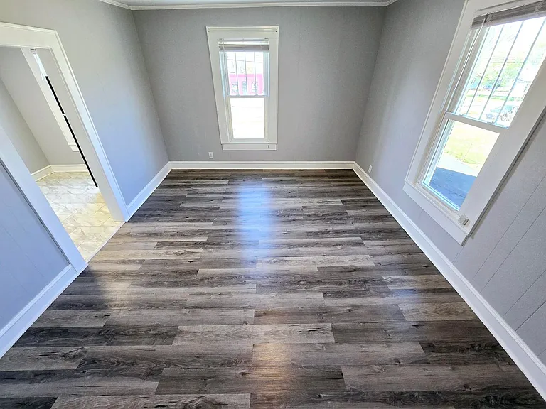 426 S Beaumont Ave #C — Photo 6