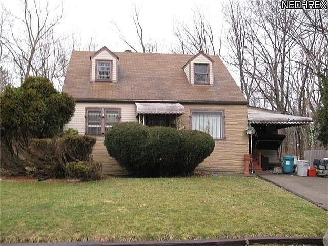 1st image of 1084 Devon Ave