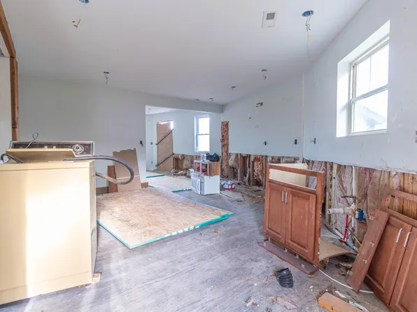 6801 N Maxine St, Columbia, MO 65202