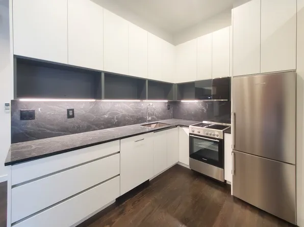 30 East 14th Street image 1 of 13