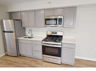 336 63rd St NE APT 302, Washington, DC 20019