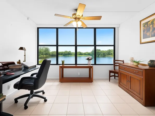 2908 Carambola Circle #101-b, Coconut Creek, FL 33066
