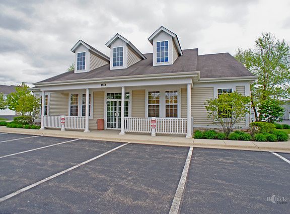 3rd image of 106 Terra Springs Dr