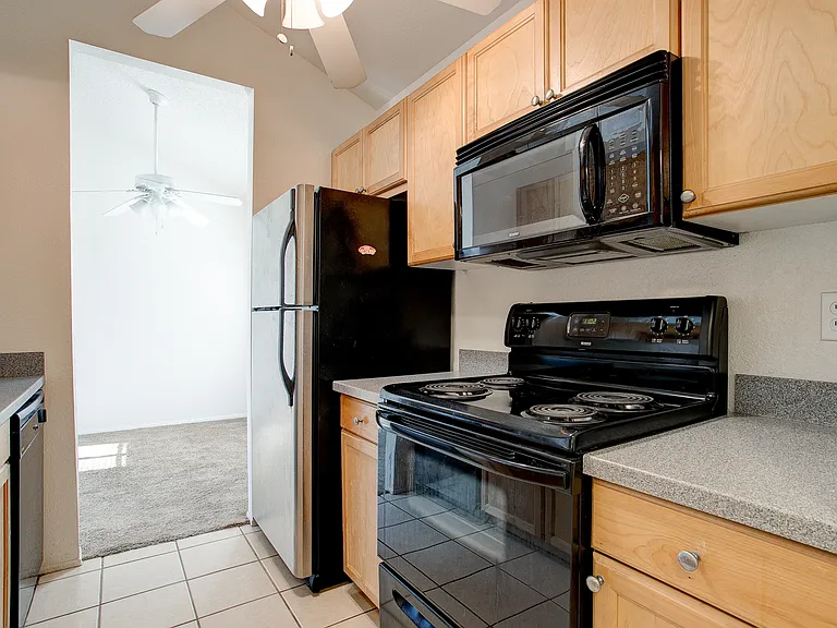 7550 N 12th St #230 — Photo 4