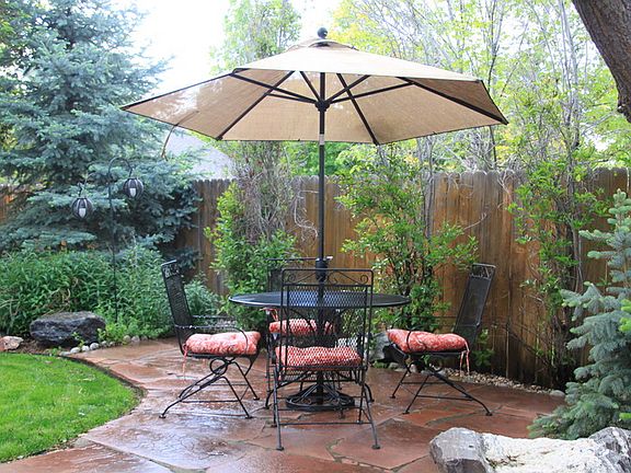 Master Bath : 5 piece master bath