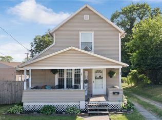 108 Glenn St, Barberton, OH 44203