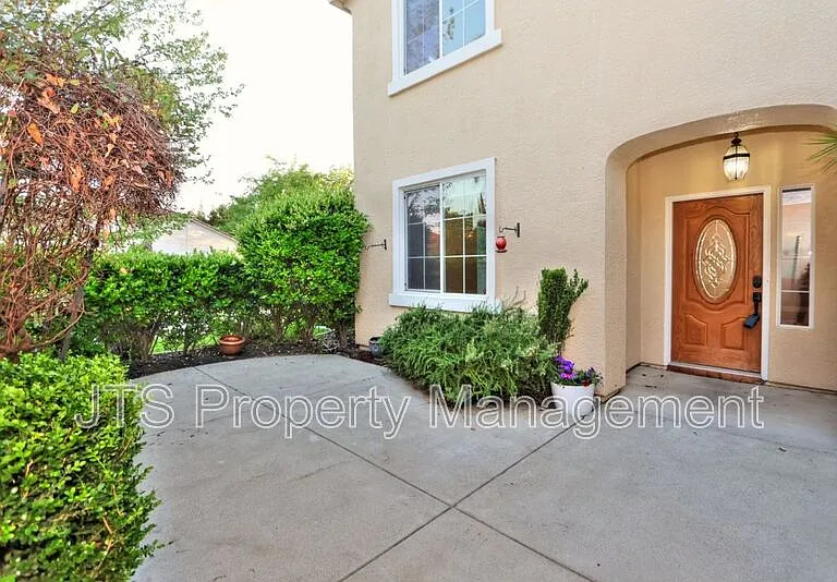 2040 San Esteban Cir — Photo 87