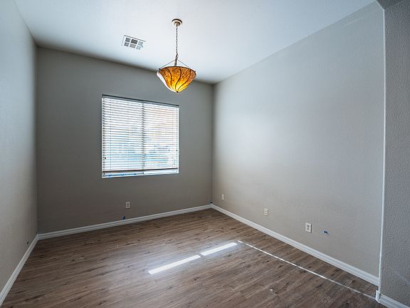 5th image of 2721 Thomasville Ave