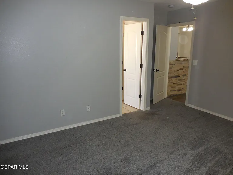 14301 Desert Orchid Dr — Photo 16