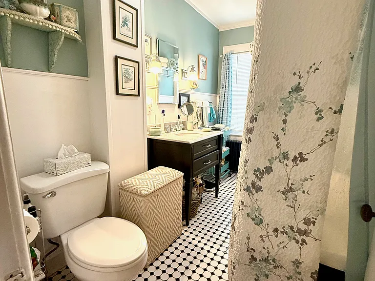 17 Dixon St #1 — Photo 17