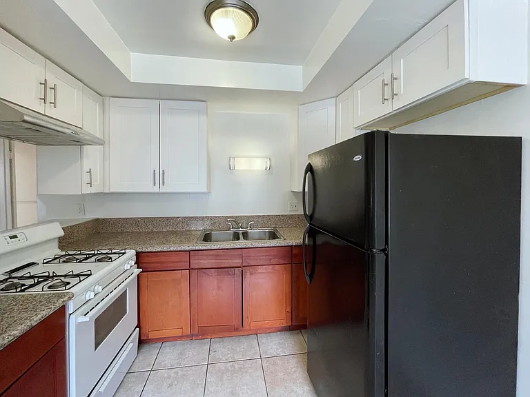 532 N New Ave #12 — Photo 10
