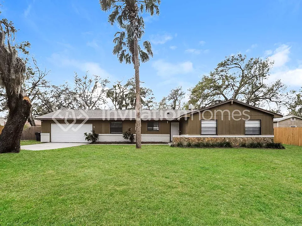 8502 Dee Cir