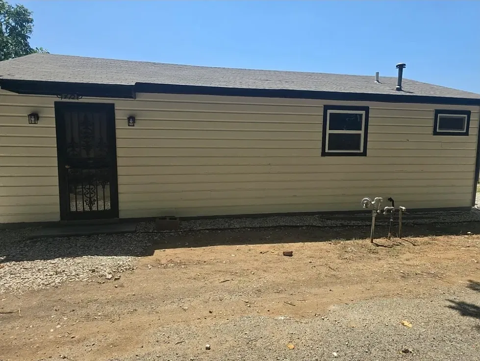3 bed, 748 sqft, $1,400 — Photo 2