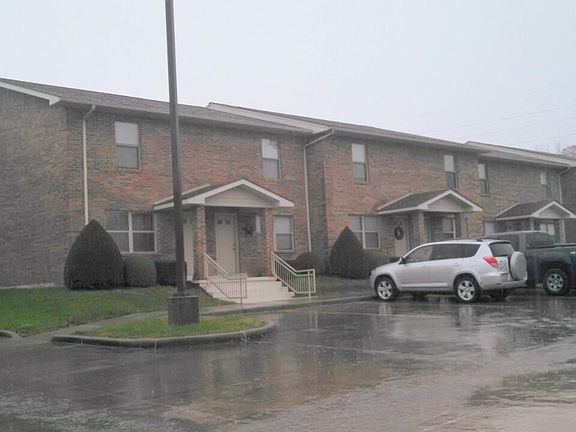2nd image of 2704 Independence St APT 8
