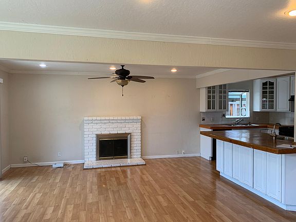 2nd image of 2540 Leigh Ave