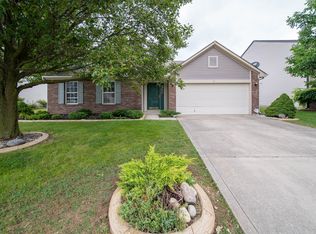 6660 W Denton Dr, McCordsville, IN 46055