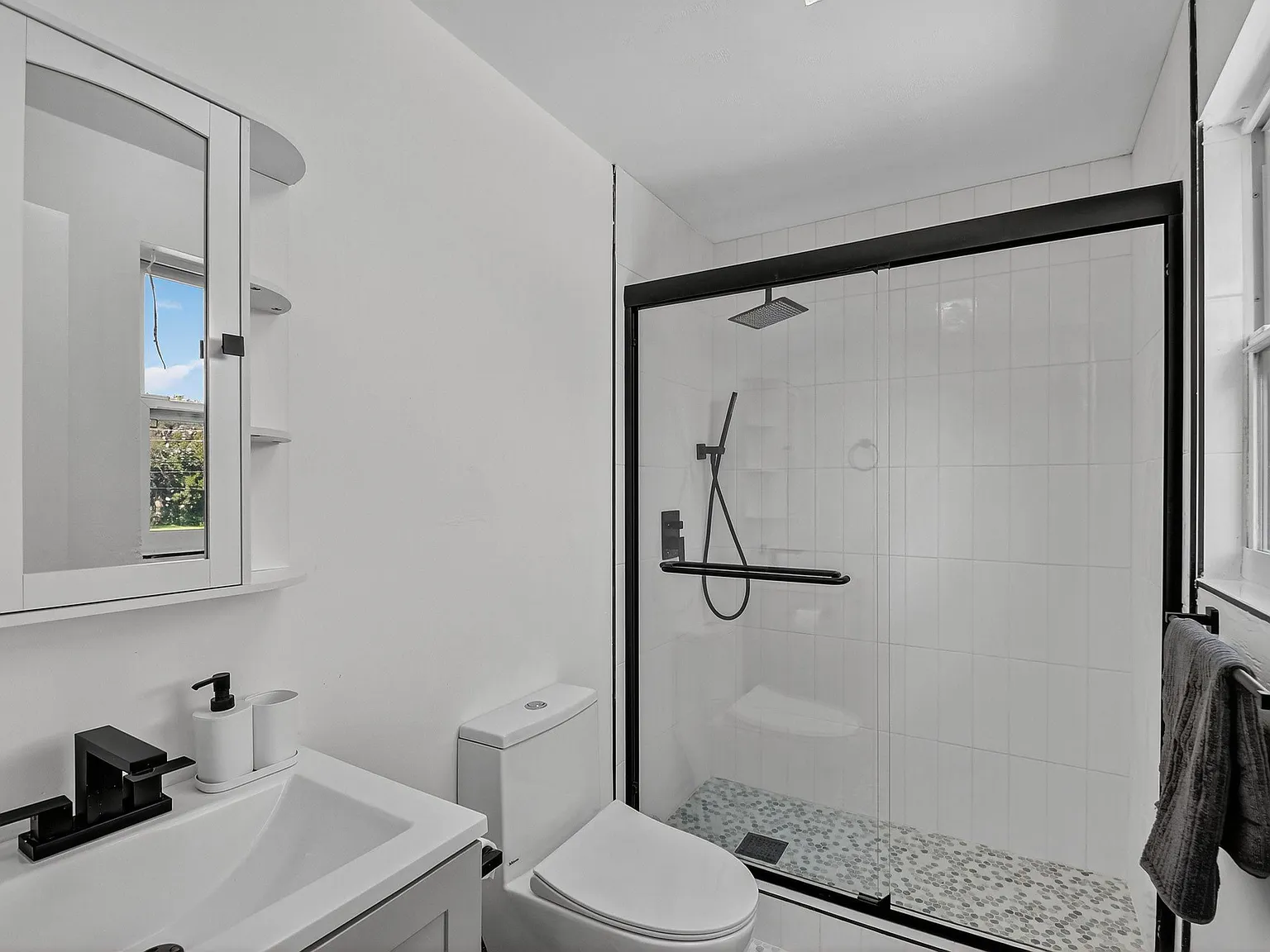 4 bed, 5.0 bath, 1767 sqft, $1,685 — Photo 4