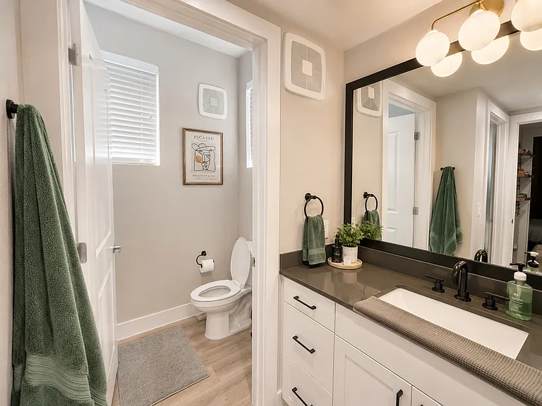 211 W Canyon Ridge Dr — Photo 11