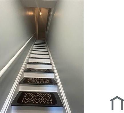 2nd image of 4332 S Langley Ave #2