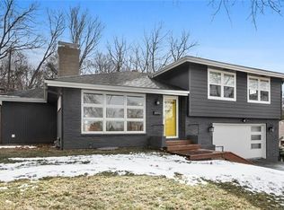 5605 W 49th St, Mission, KS 66202