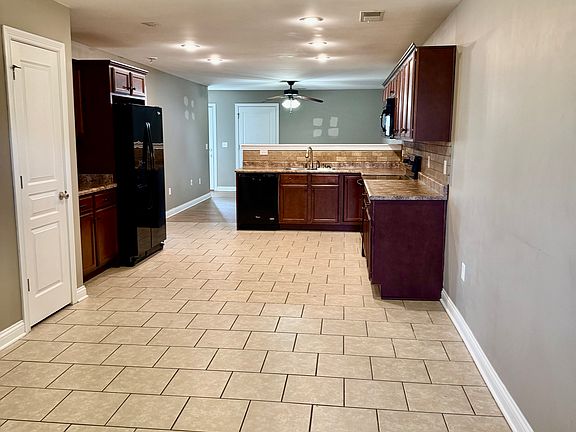 3rd image of 7035 Brady Way