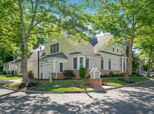8 Hurlingham Club Rd, Far Hills, NJ 07931